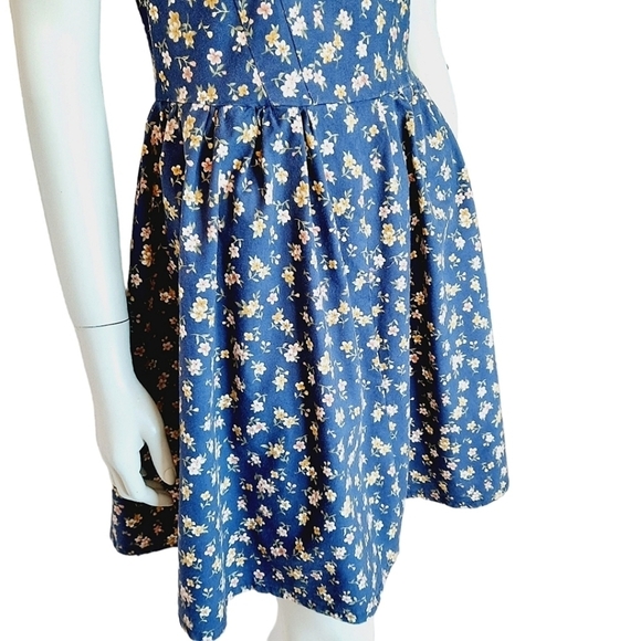 Vintage Hand Sewn Medium Cotton Dress Floral Print Princess Silhouette Pockets - Picture 5 of 9